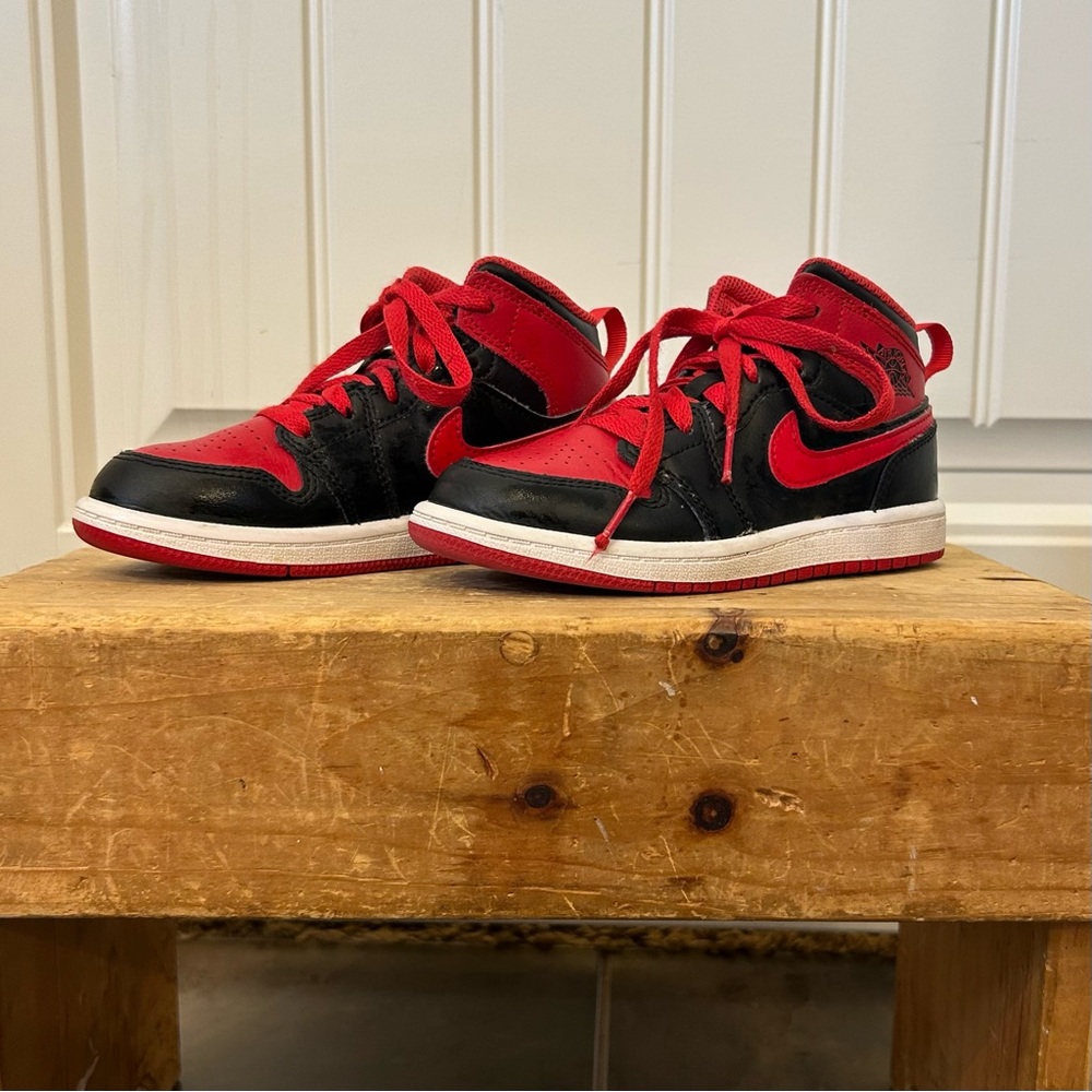 Nike Kids Air Jordan Black and Red High Tops